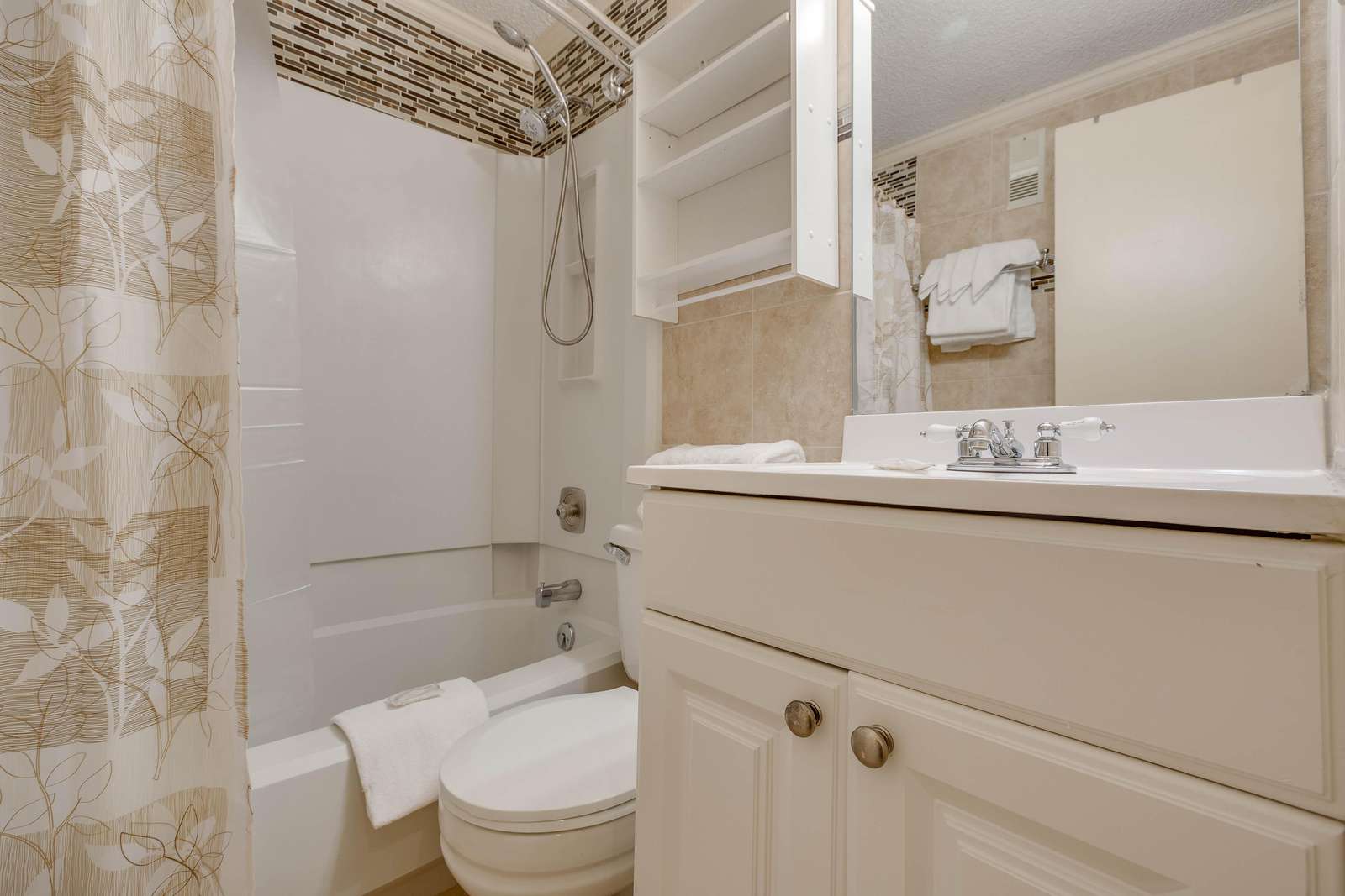 Cozy Bathroom