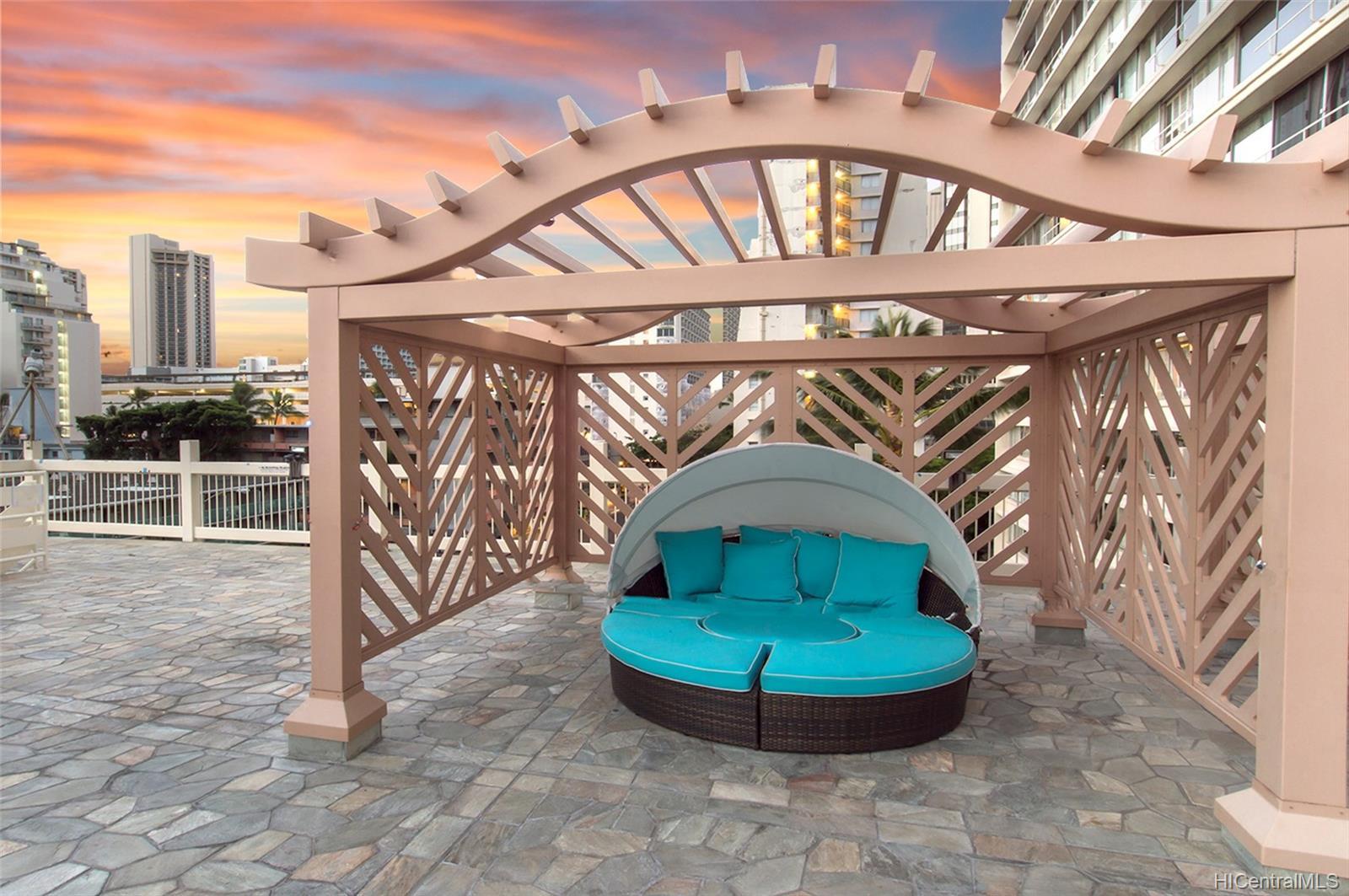 Cabana on 6th Floor Sundeck