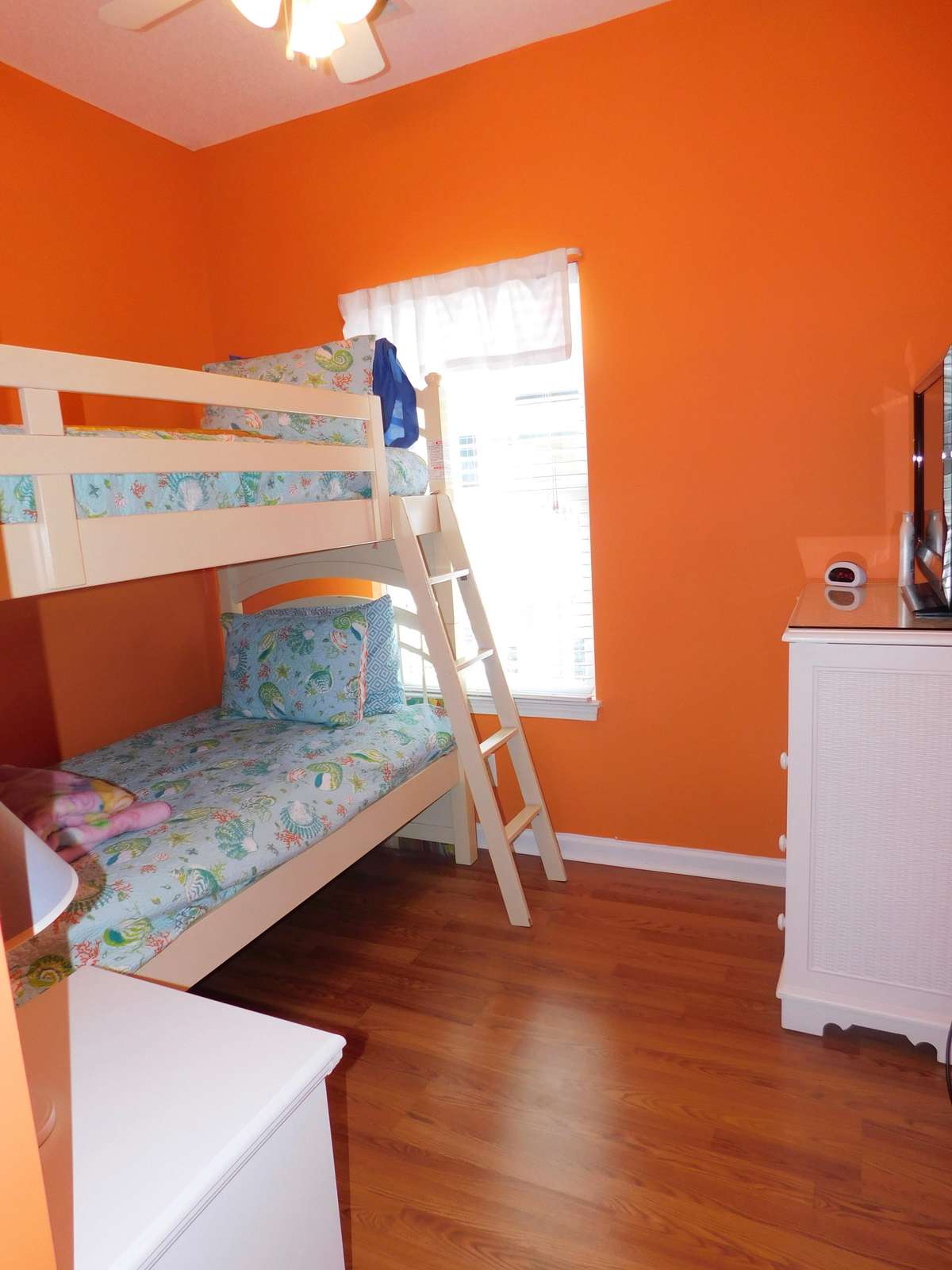 Twin/Twin Bunk