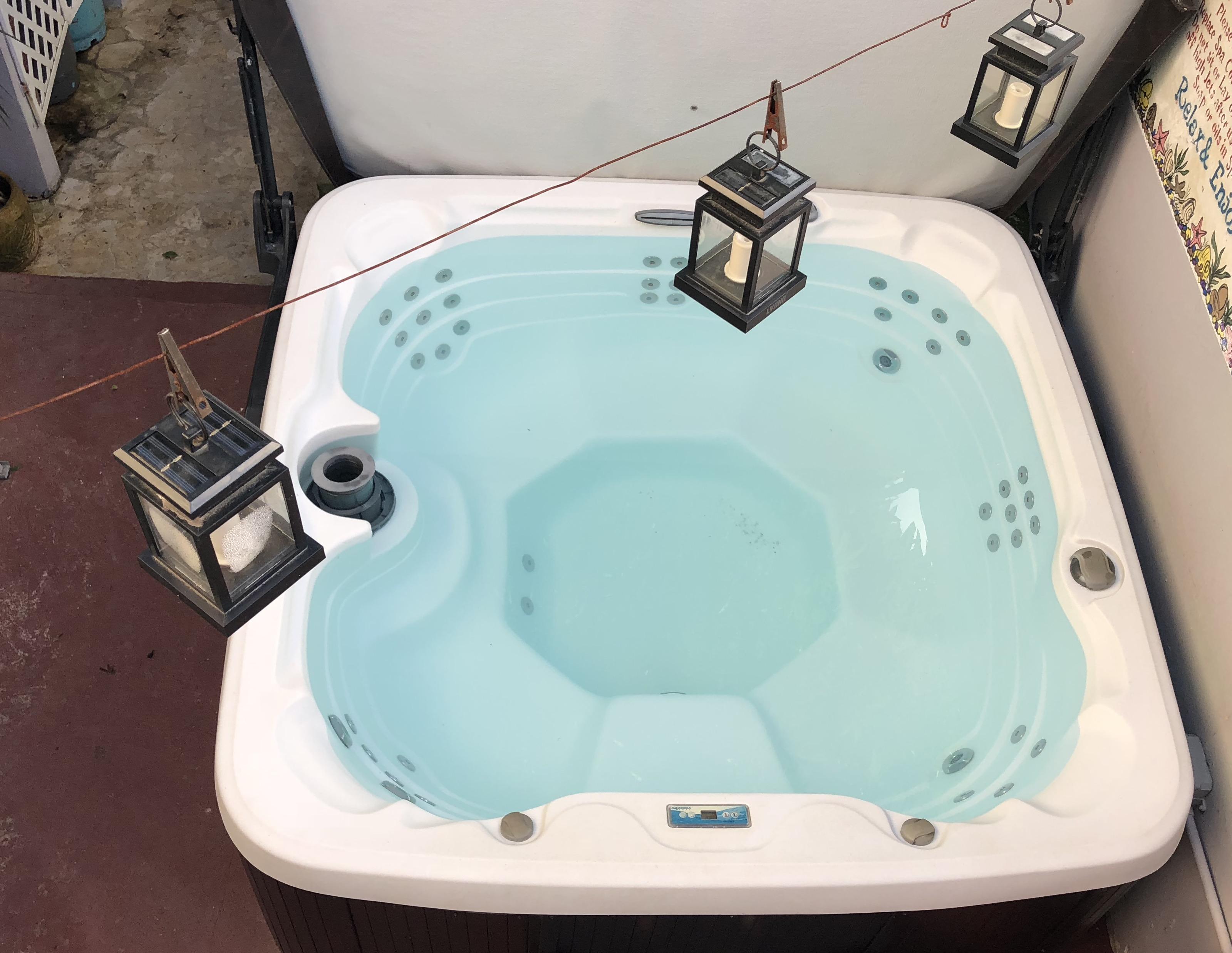 ¨Private jacuzzi for you and your friends