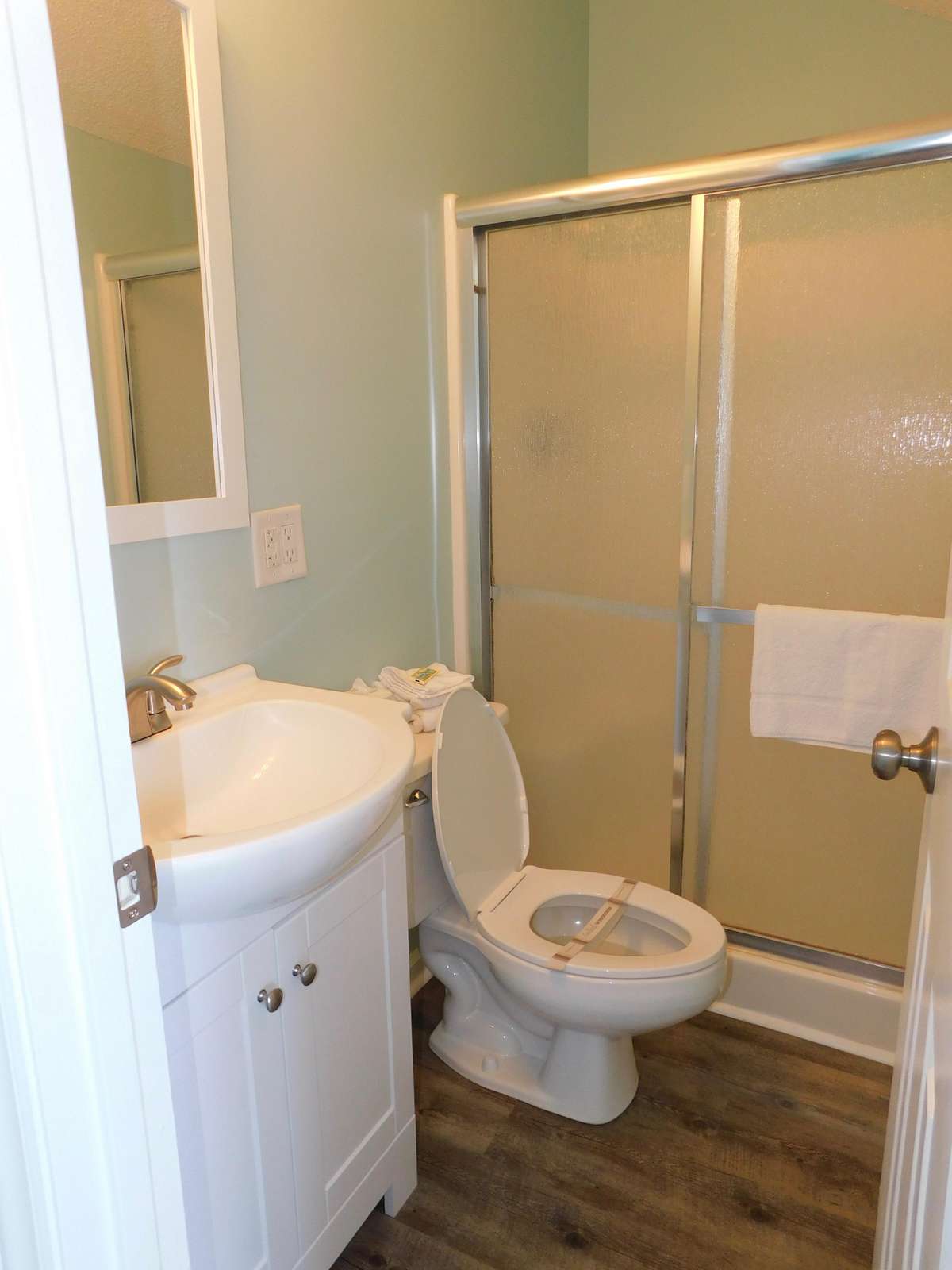 Master Bath upstairs