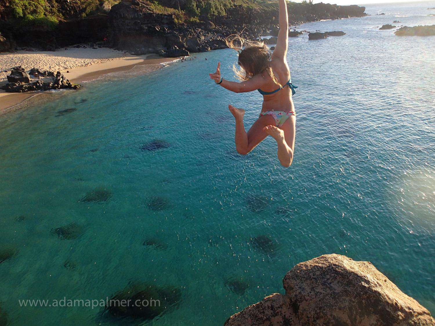 The jump from the rock at Waimea beach park is only 20 minutes from Tiki Moon Villas