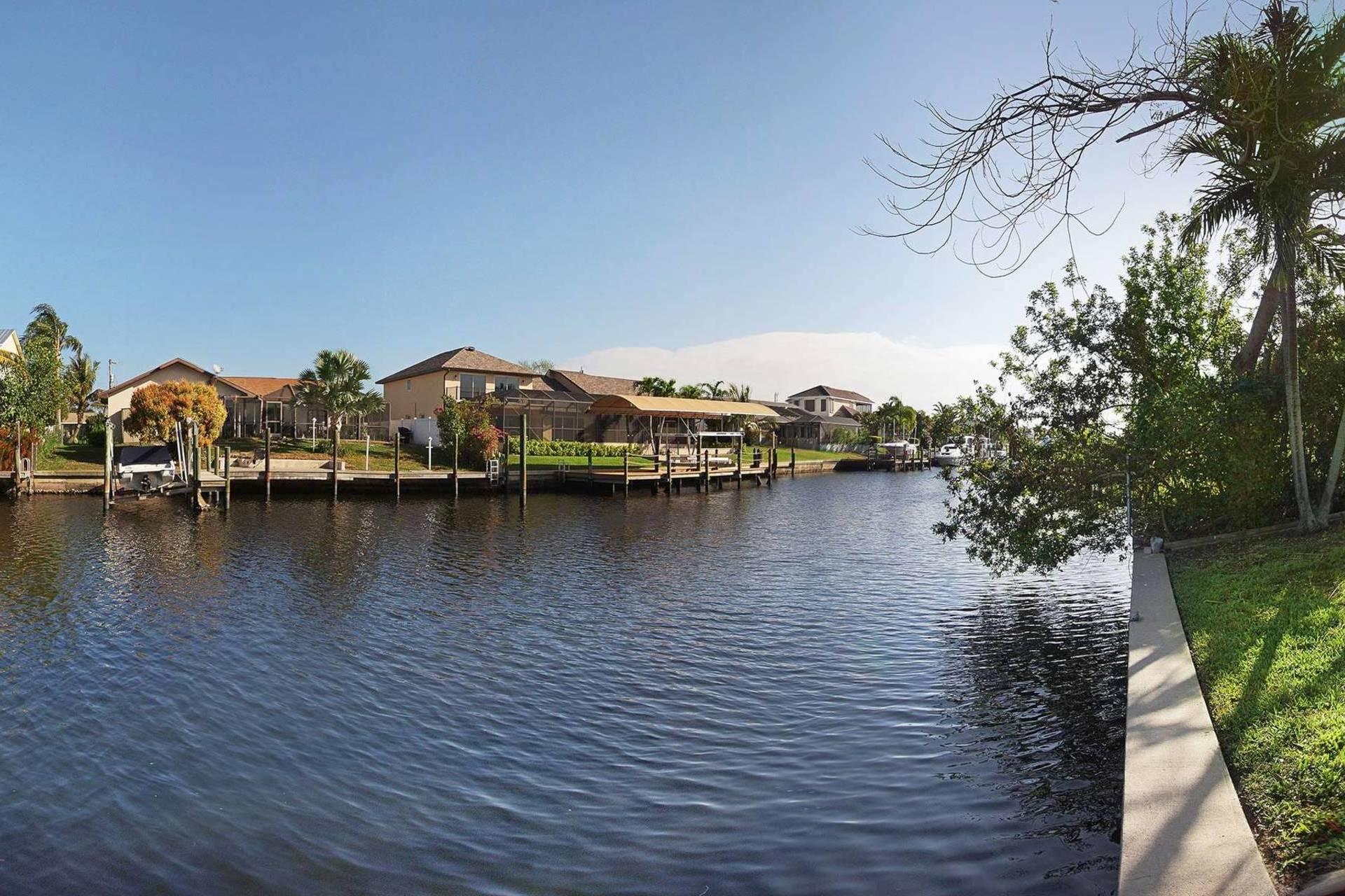 Wischis Florida Home - Vacation Rentals Cape Coral I Property Management I Real Estate