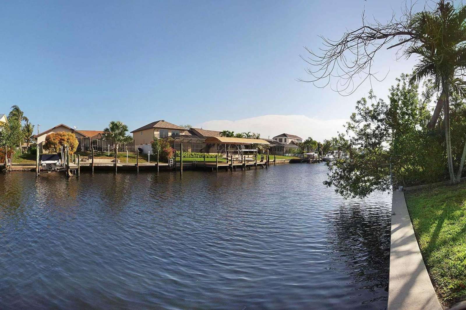 Wischis Florida Home - Vacation Rentals Cape Coral I Property Management I Real Estate