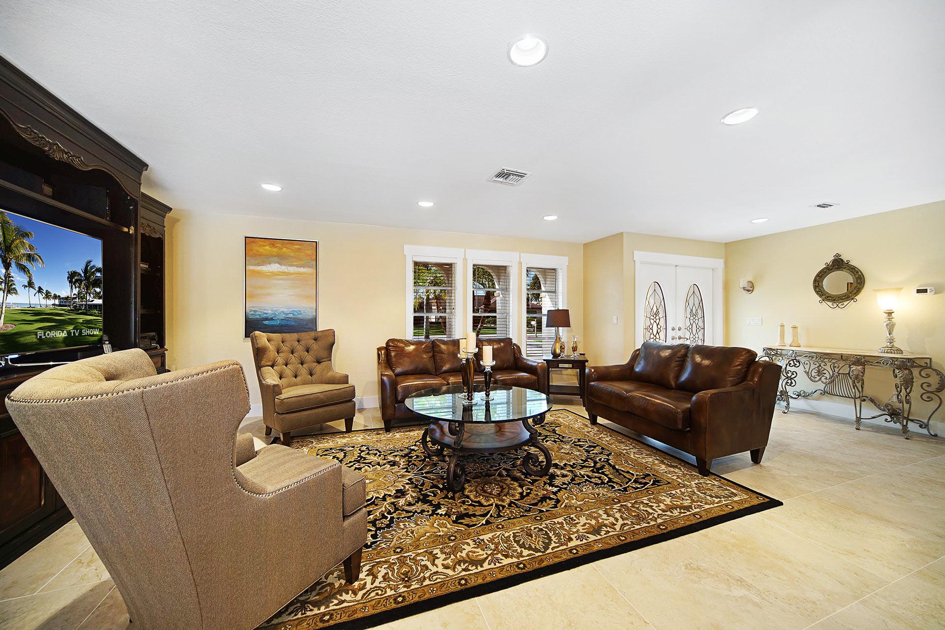 Wischis Florida Home - Vacation Rentals Cape Coral I Property Management I Real Estate