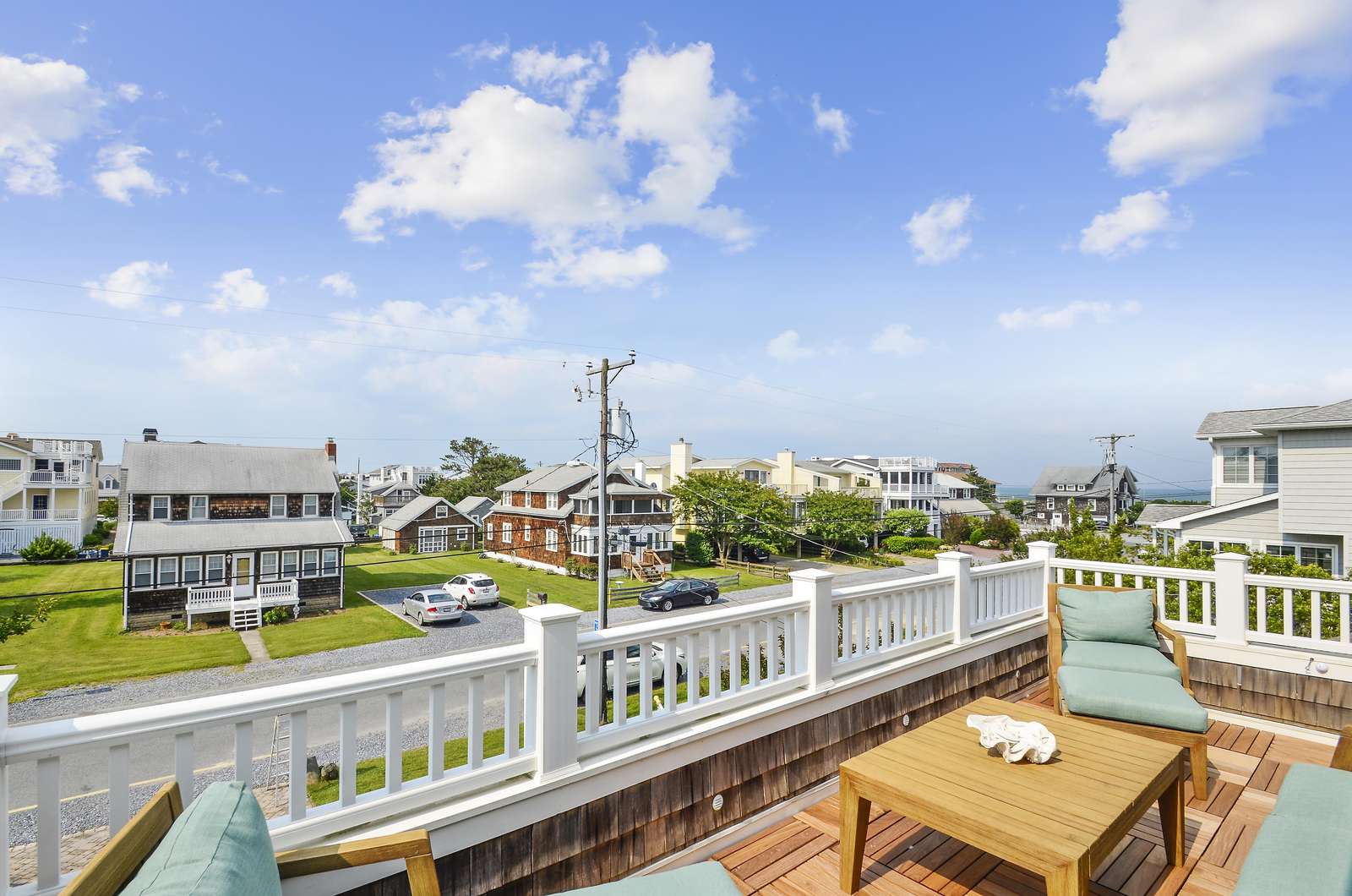 Upper Level Deck