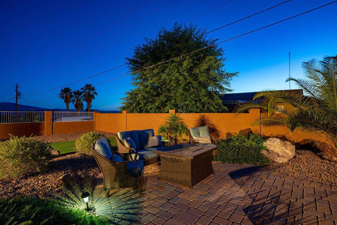 Evenings around the fire pit
