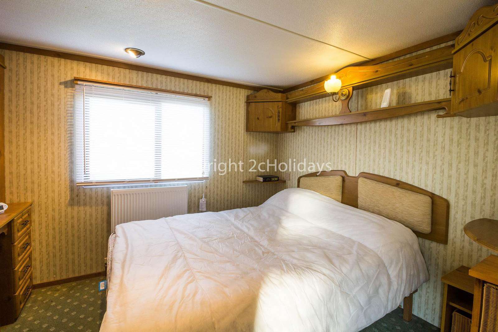 Great size master bedroom!