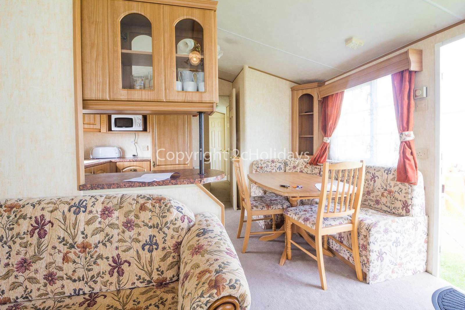 Essex Holidays with 2cHolidays