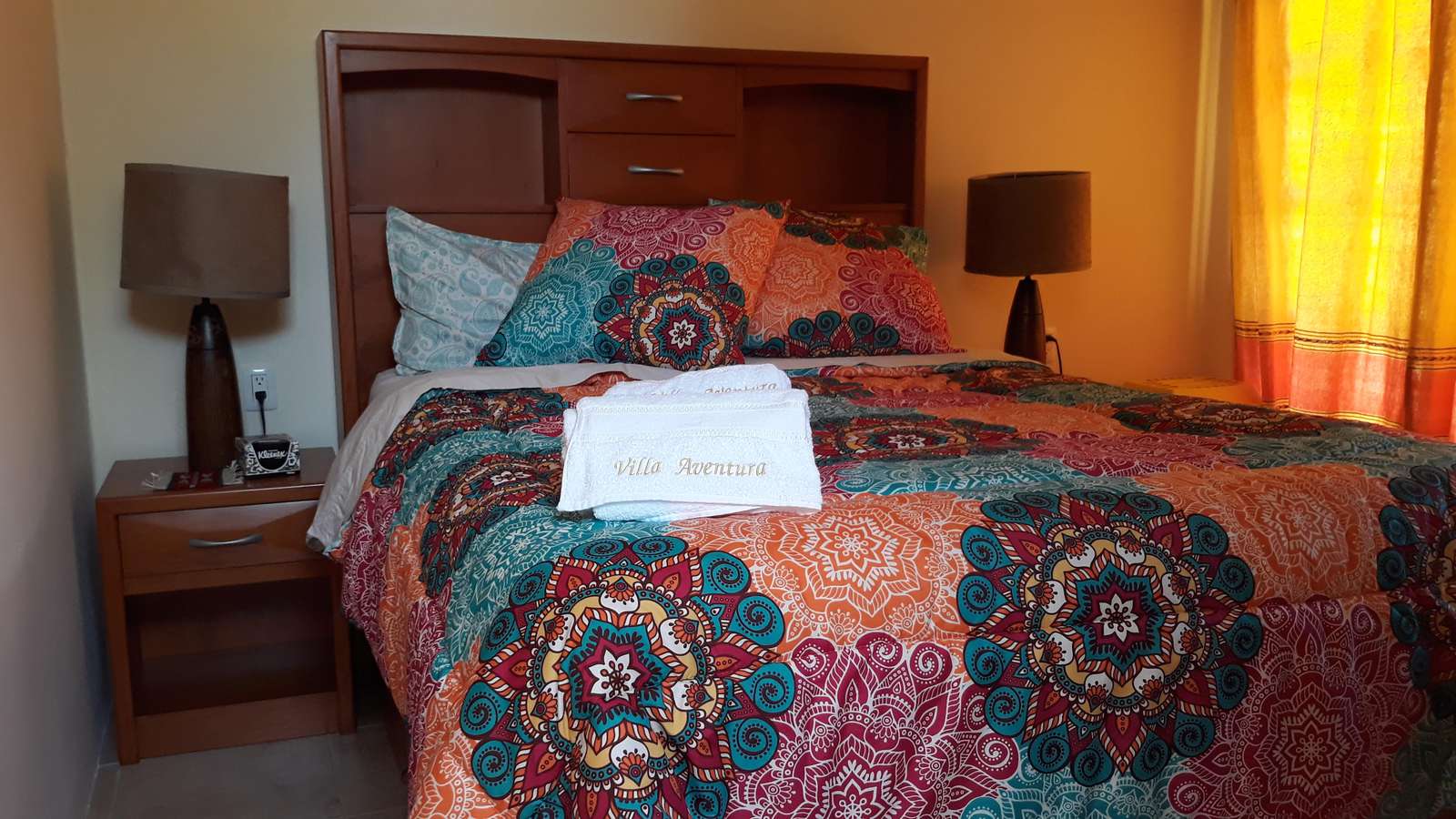 Casita - Queen bed with ensuite bathroom & terrace