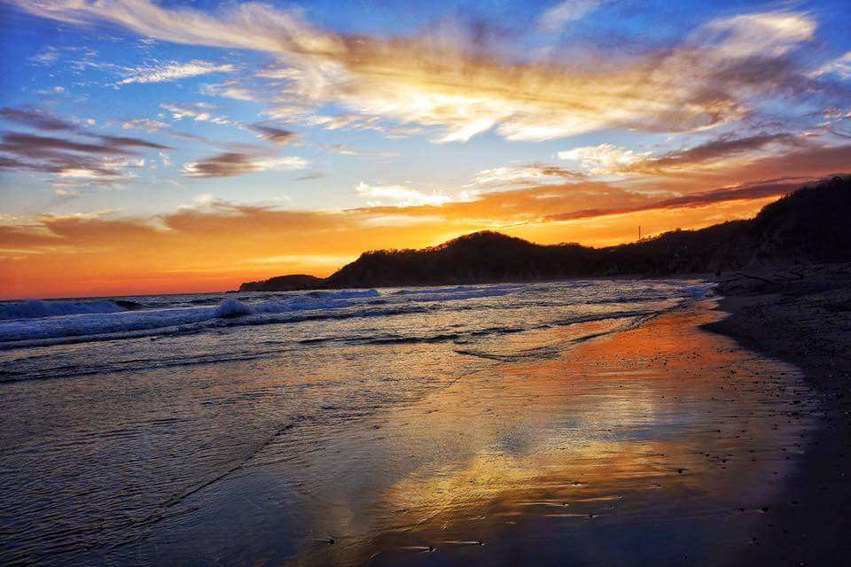 Beautiful Playa La Bocana - 1 Minute Walk Away