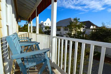 Wrap around balcony with awesome views of Rosemary and the Gulf!
