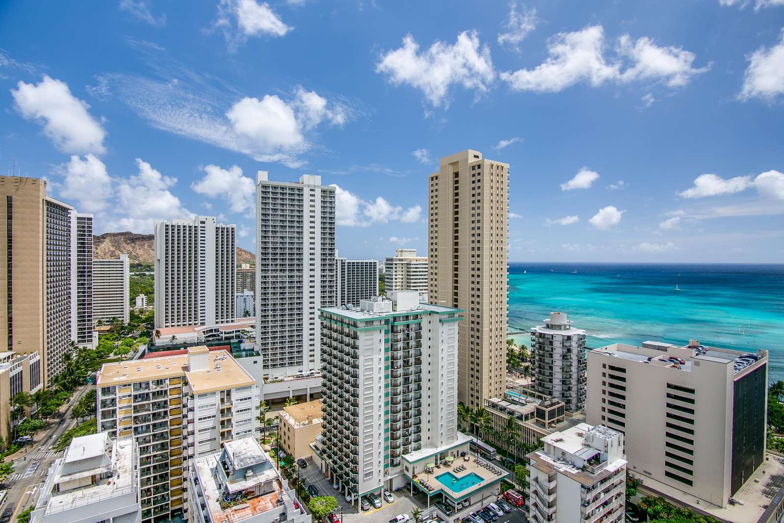 Diamond Head crater in the distance