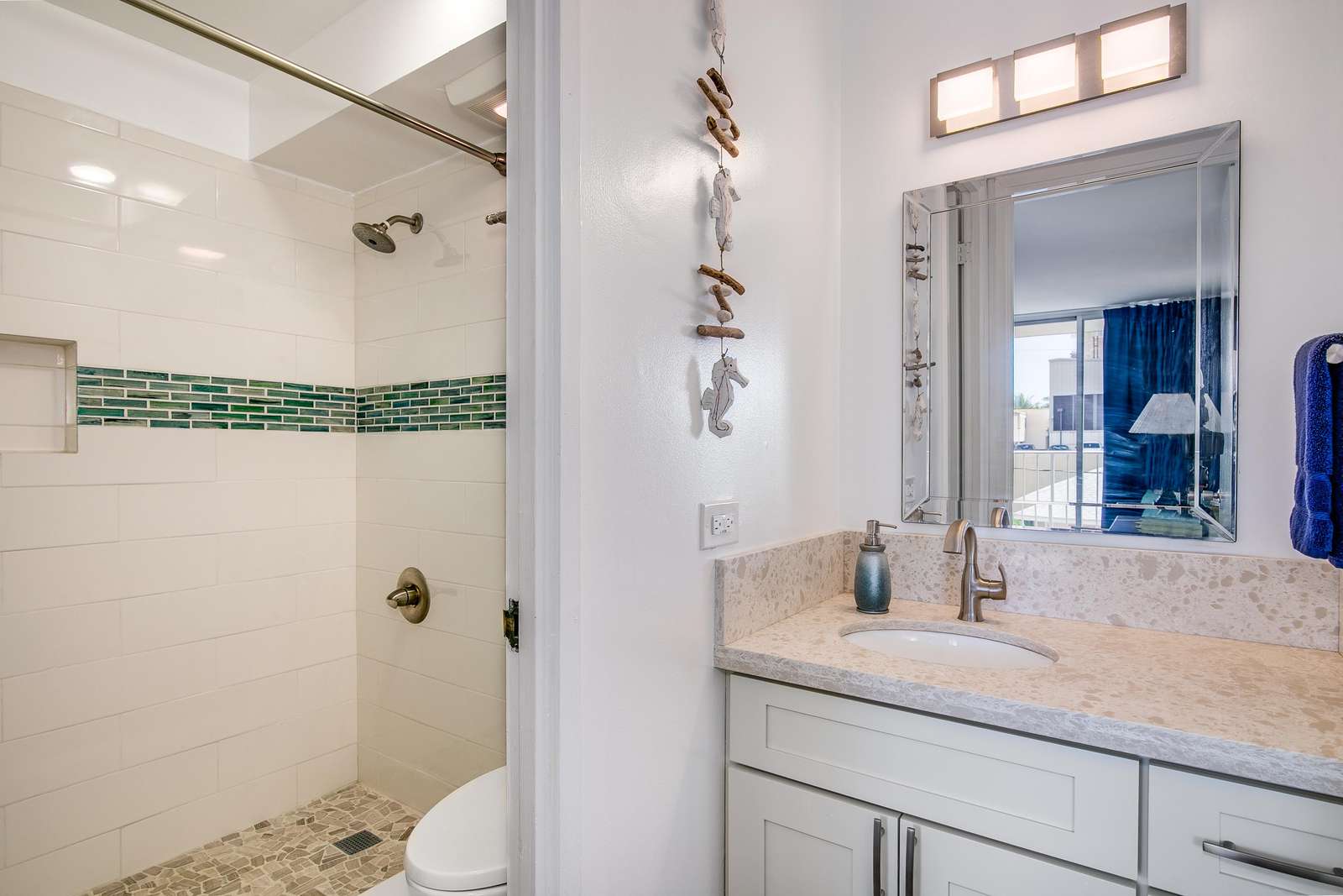 Fully remodeled Bathroom and Vanity area.