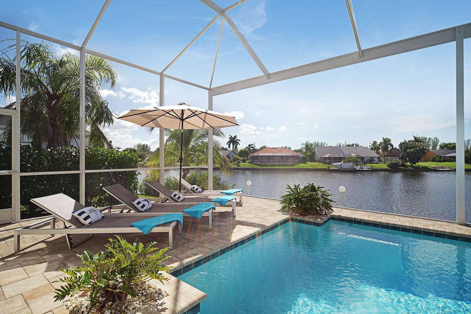 Wischis Florida Vacation Home - Vacation Rentals Cape Coral I Property Management I Real Estate
