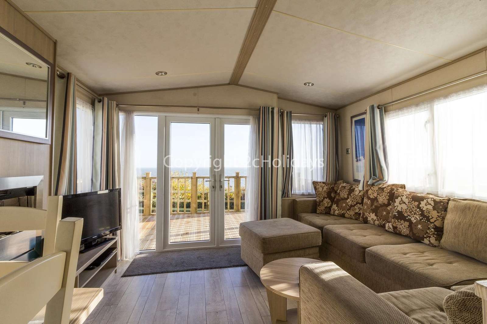 Azure Seas Holiday, in Lowestoft. Perfect for families.