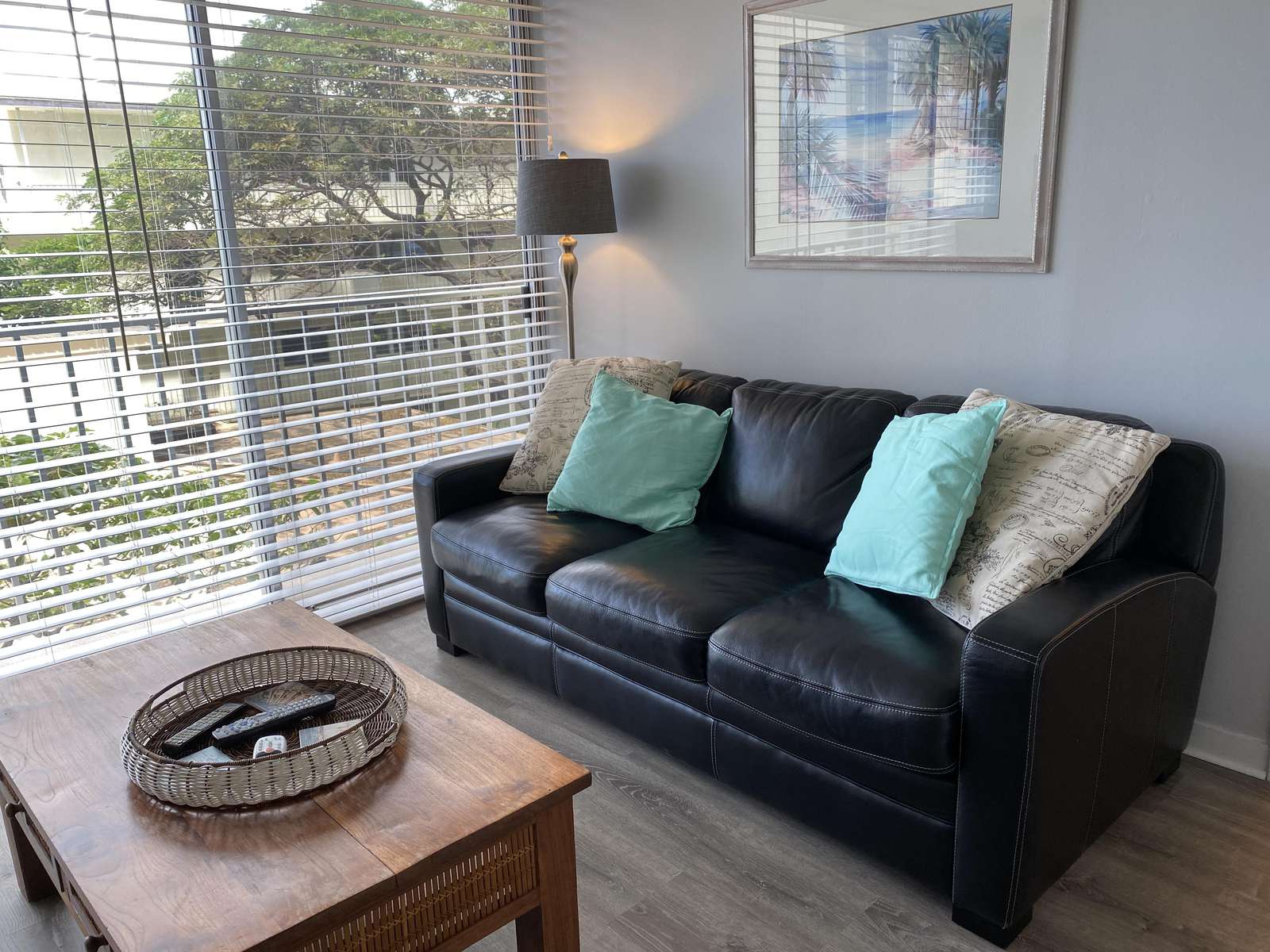Modern & comfy sofabed with all sheets and bedding supplied