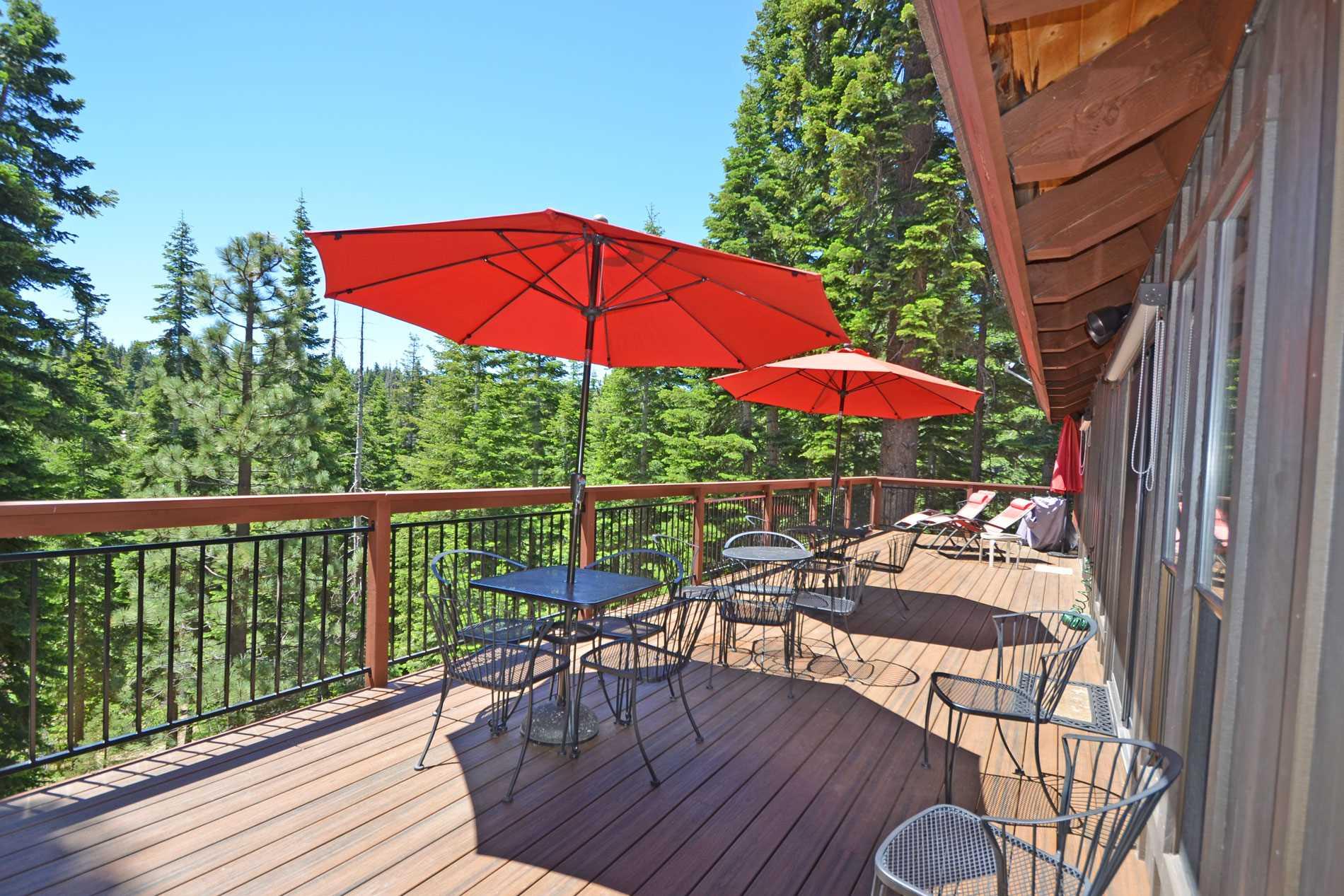 Sunny Deck
