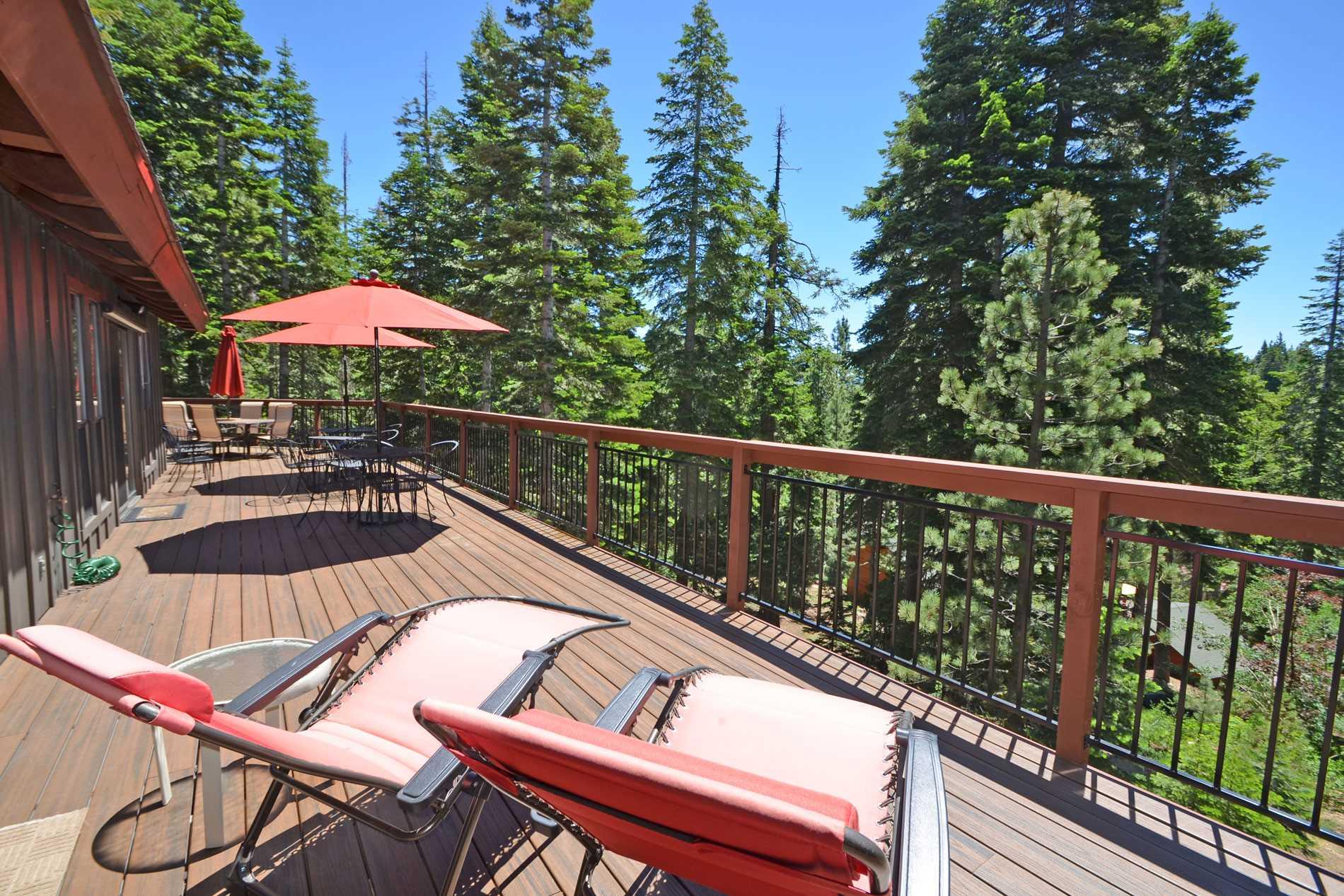Sunny Deck