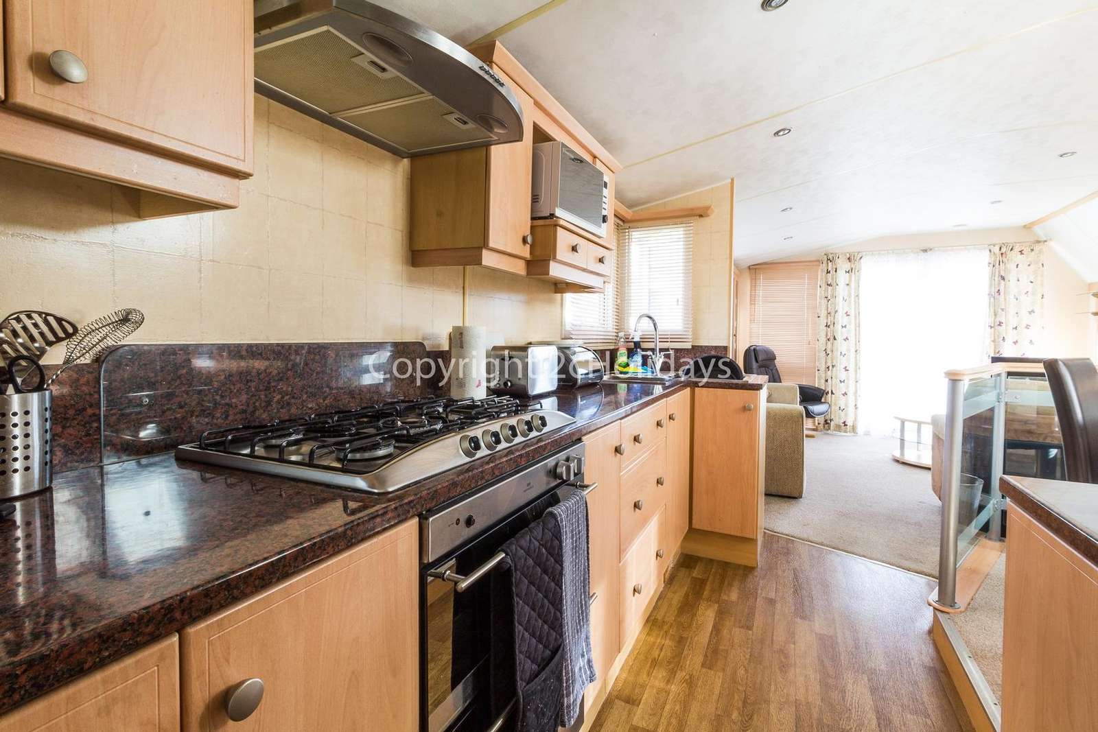 Fully equipped kitchen perfect for self-catering holidays!
