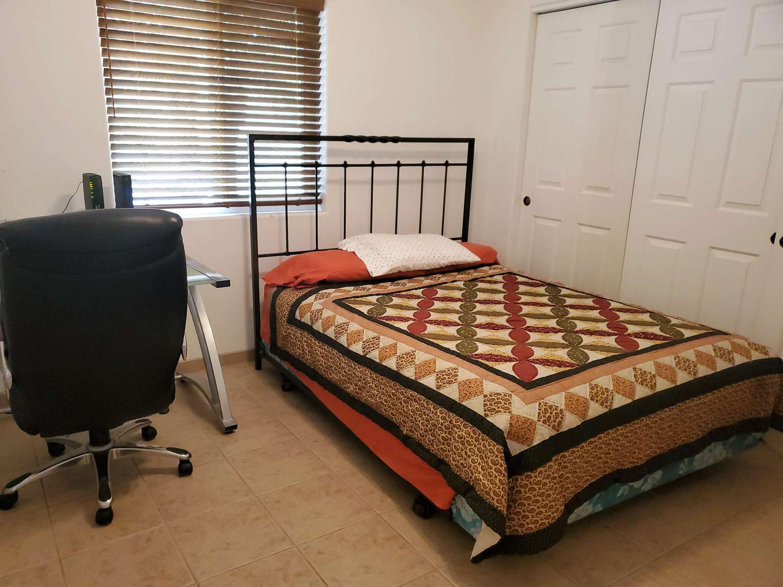 Guest Bedroom #1