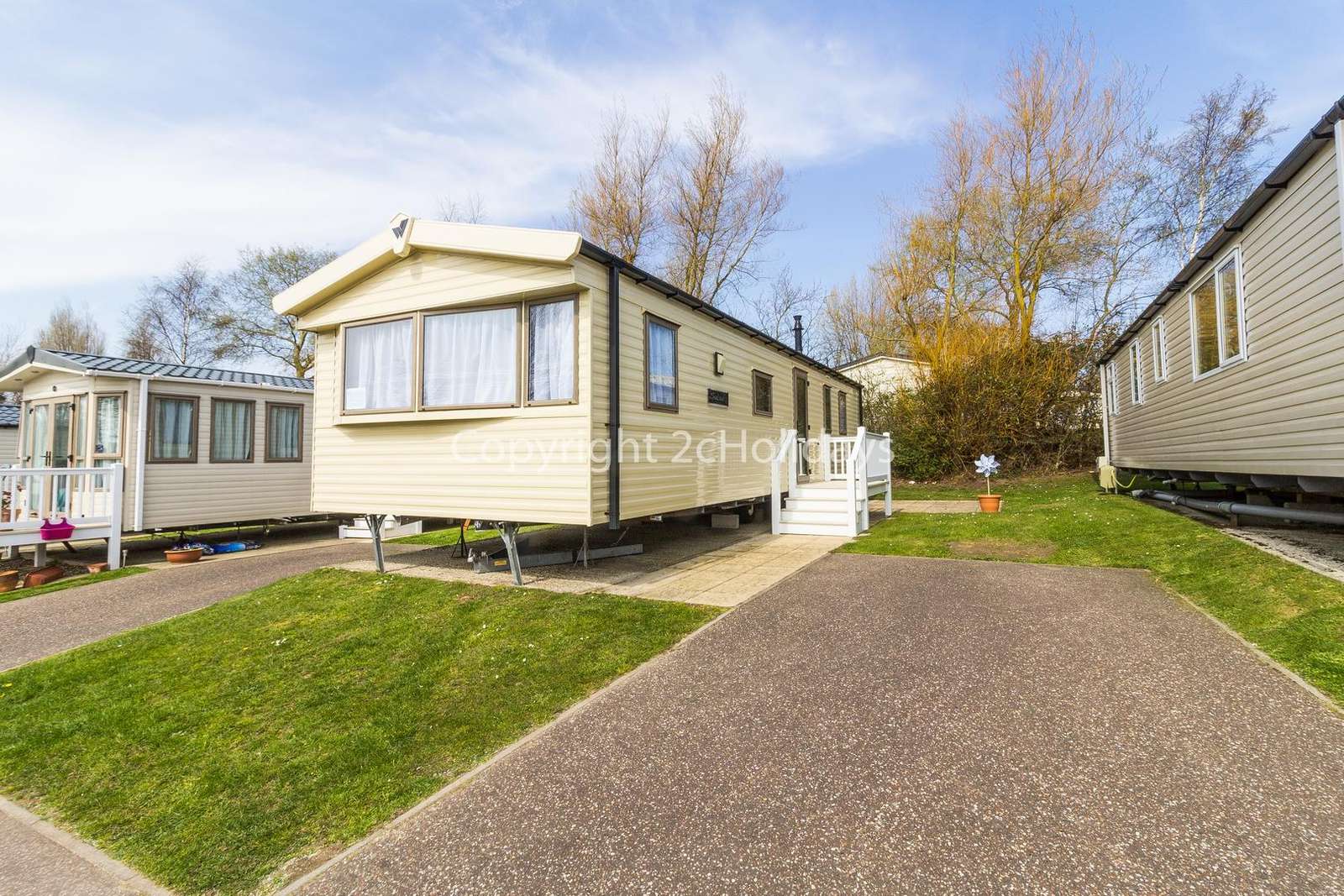 Lovely accommodation with homely touches on a great holiday park!