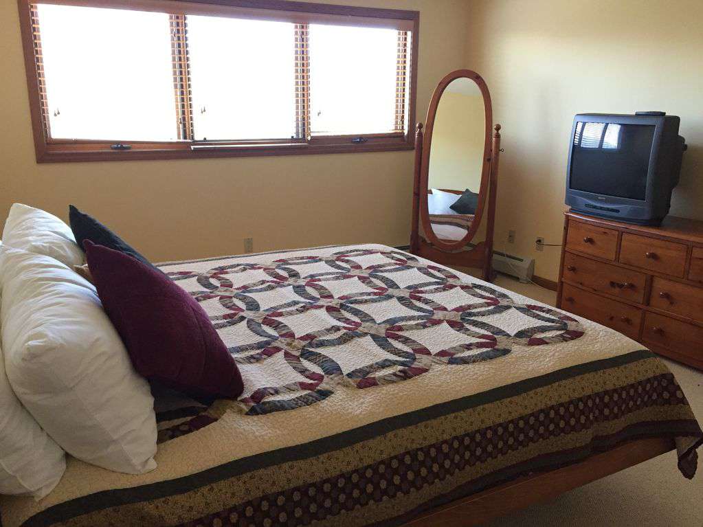 Master King bed
