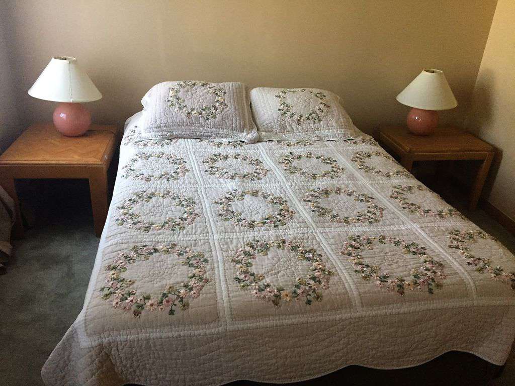 Mid floor queen bed