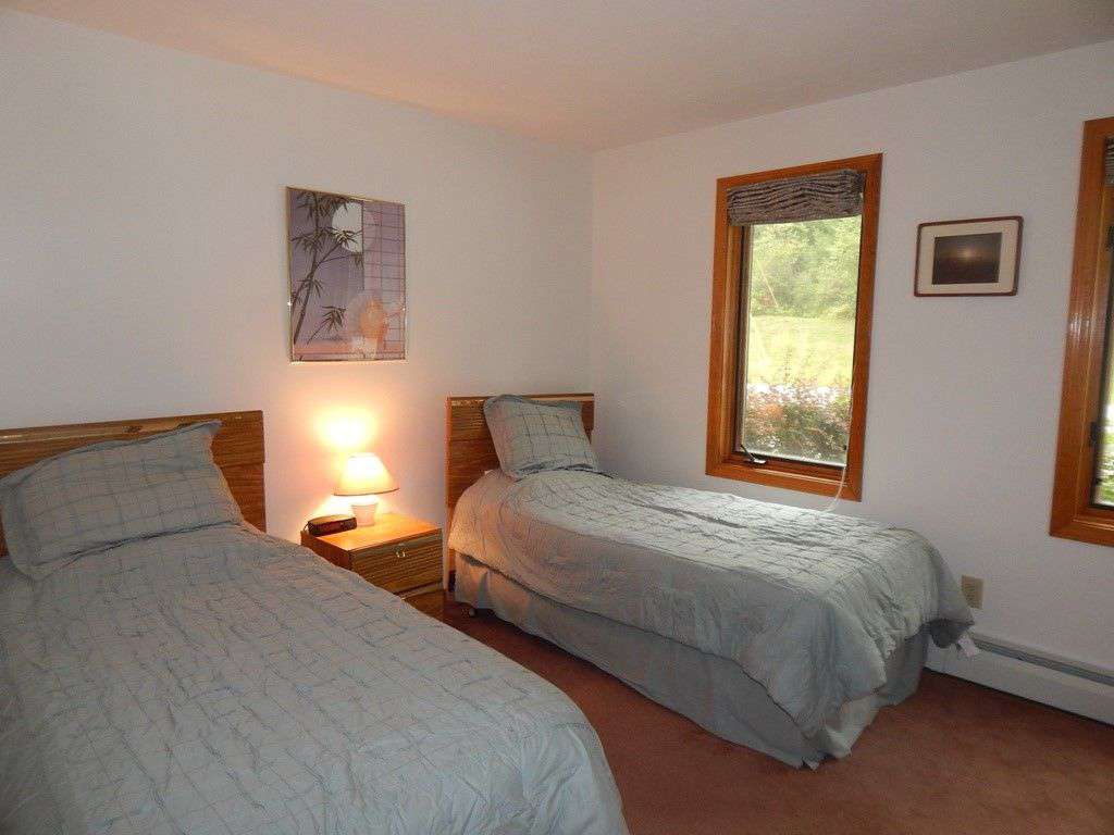 main floor bedroom with two twins
