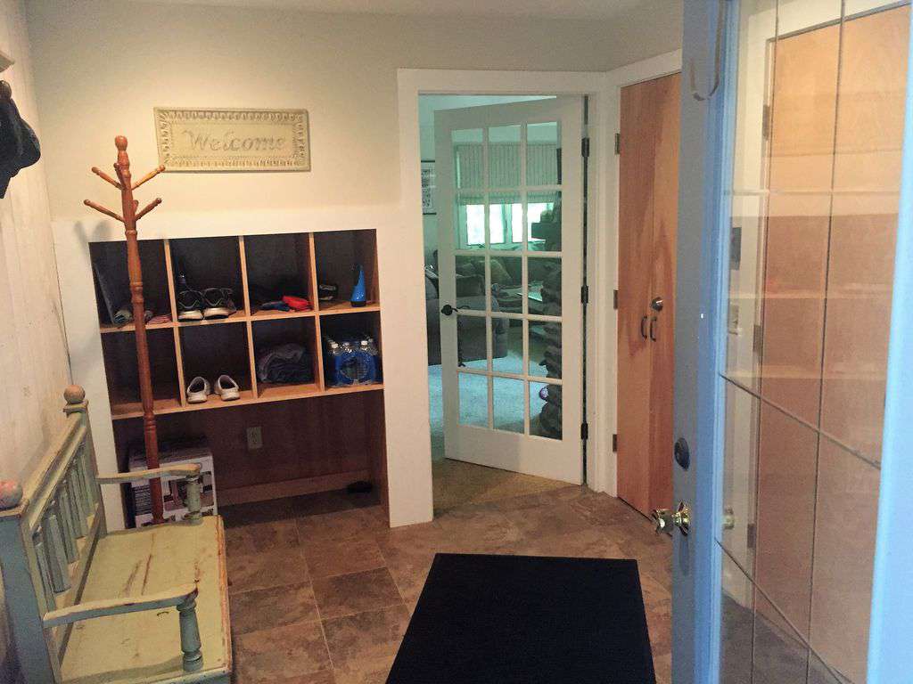 mudroom