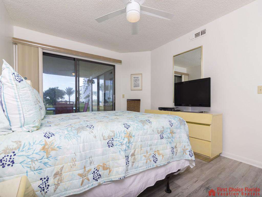 Colony Reef 3101 Bed with TV