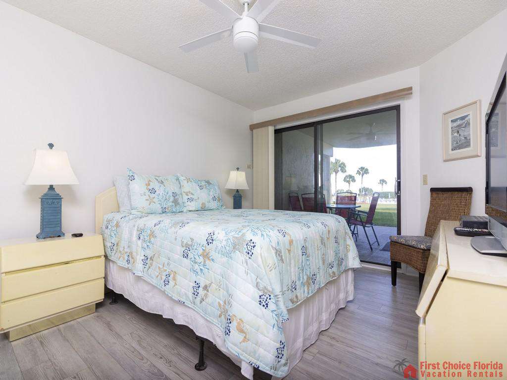 Colony Reef 3101 Bed with Patio Door