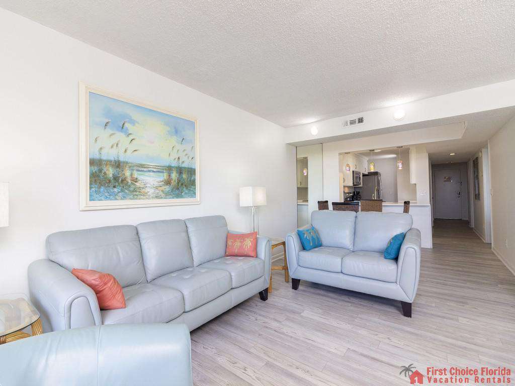 Colony Reef 3101 Living Room through Condo