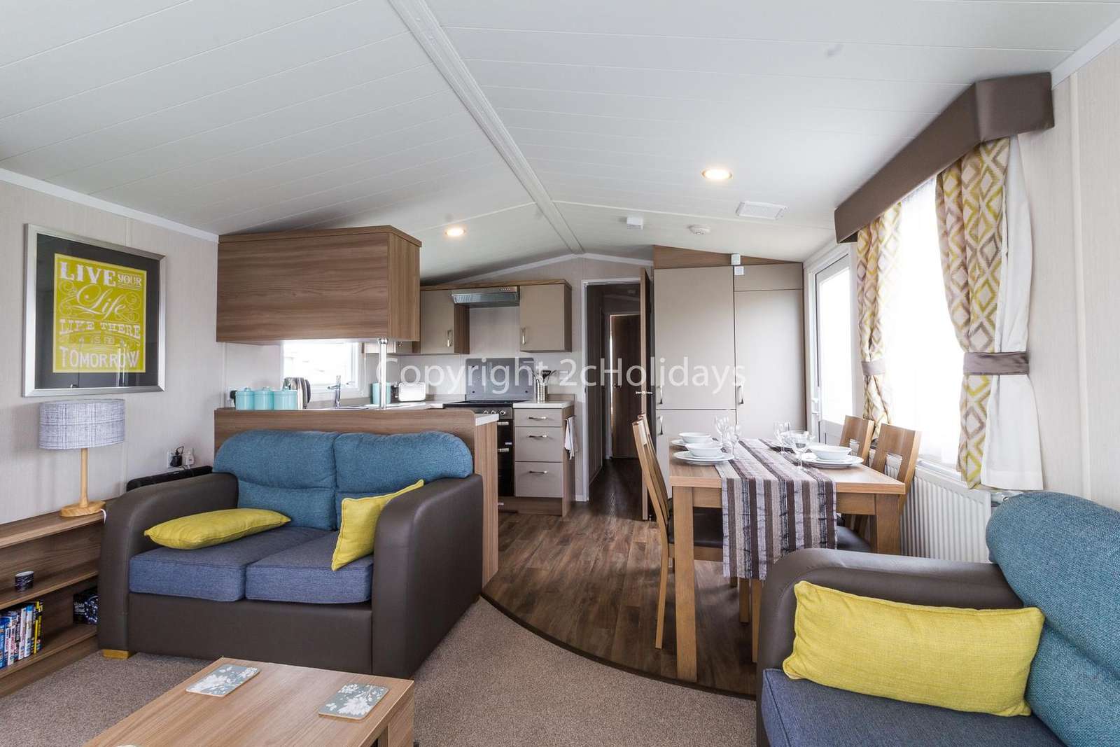 Spacious and open plan living and dining/kitchen area!
