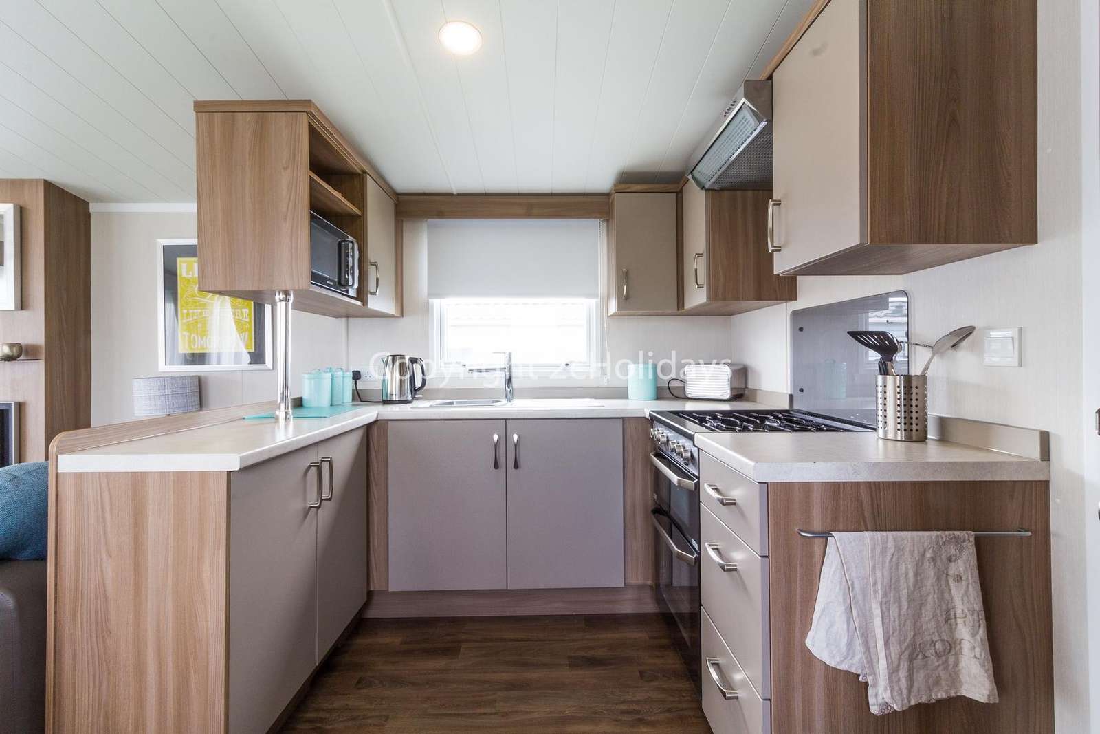 A fully equipped kitchen, perfect for self-catering holidays!
