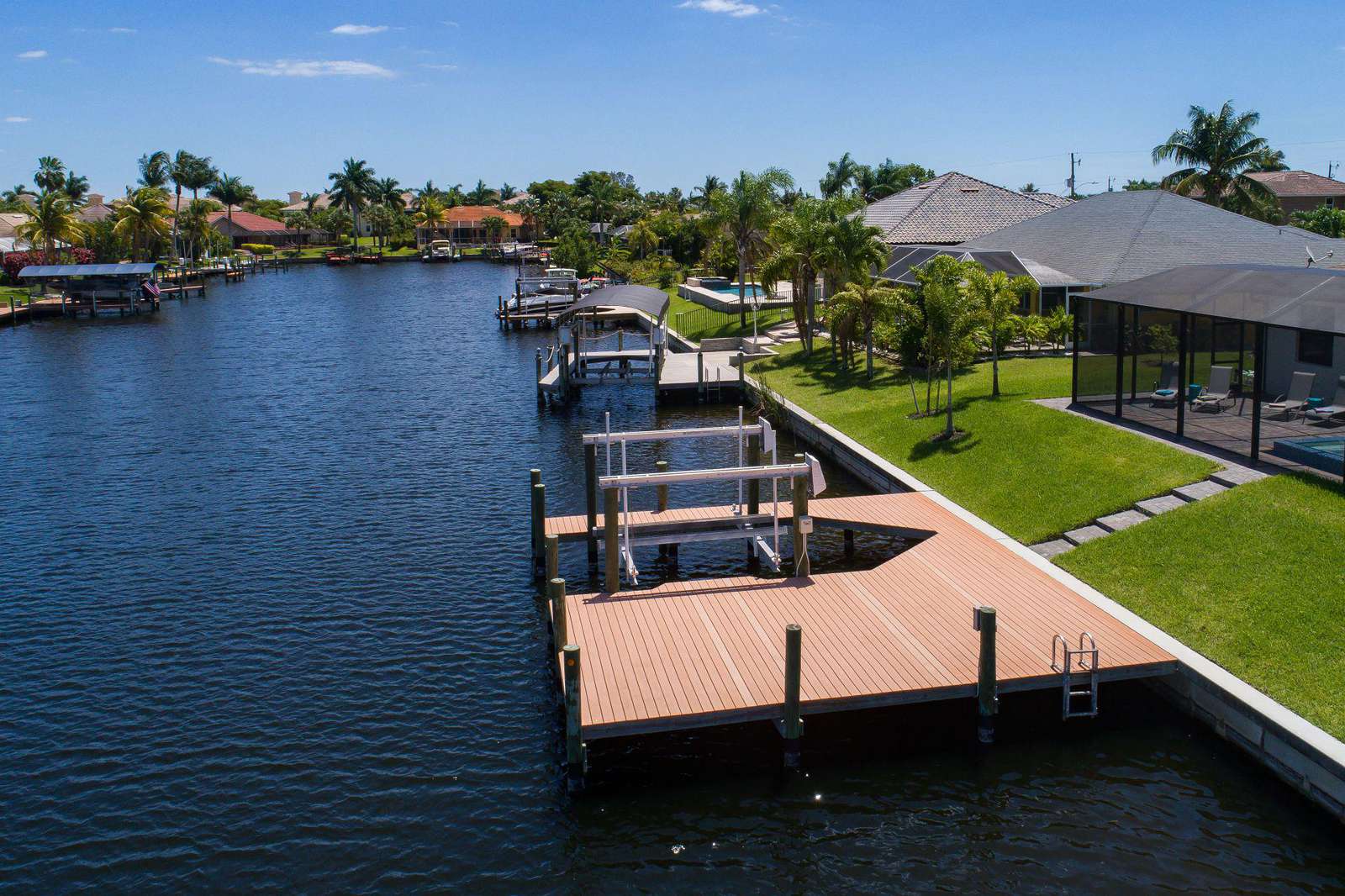 Wischis Florida Home - Vacation Rentals Cape Coral - Property Management - Real Estate