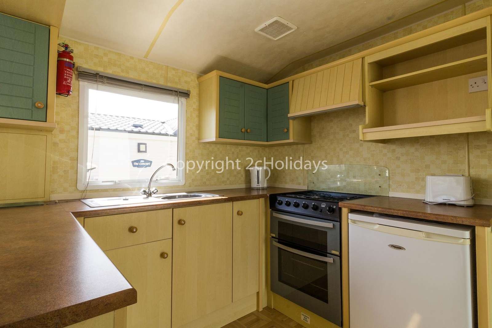 Fully equipped kitchen, perfect for self-catering breaks!