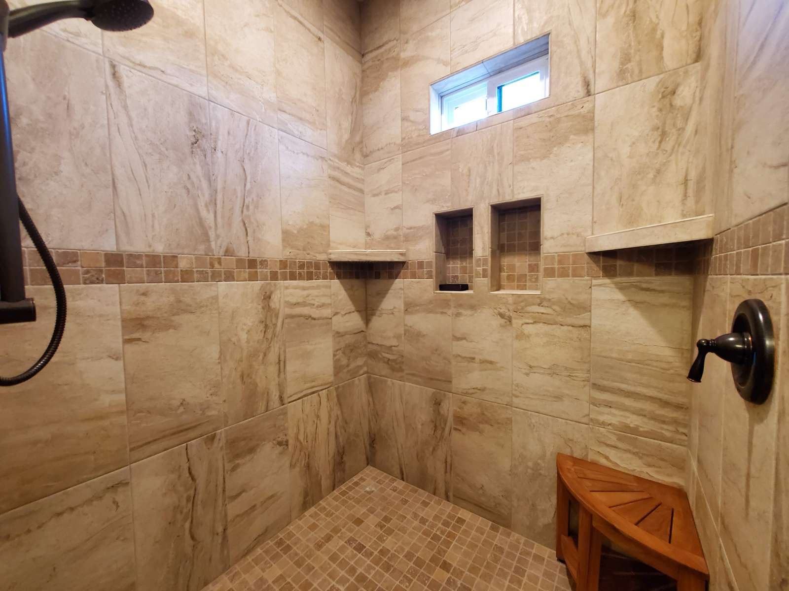 Master Walk In Shower