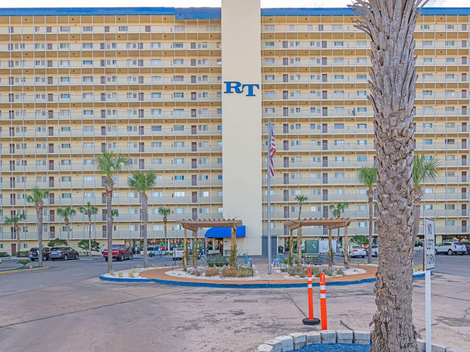 Regency Towers has plentiful amenities!