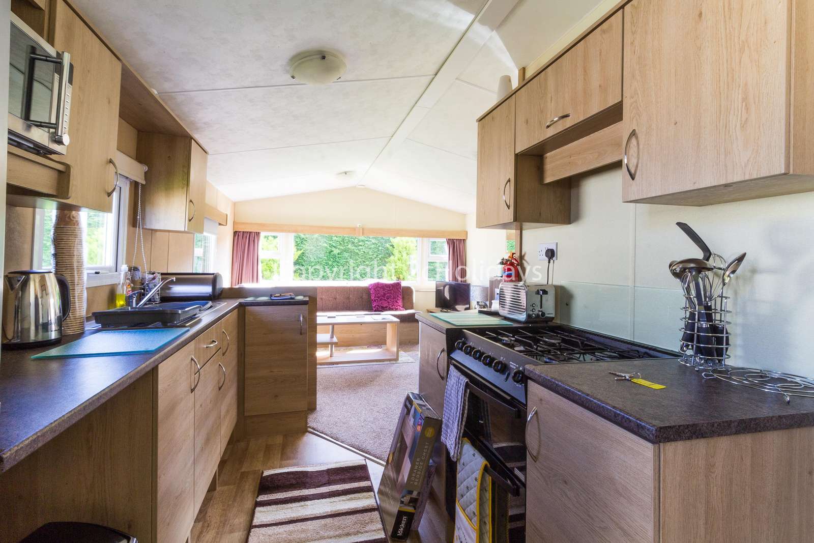 Fully equipped kitchen, perfect for self-catering holidays!