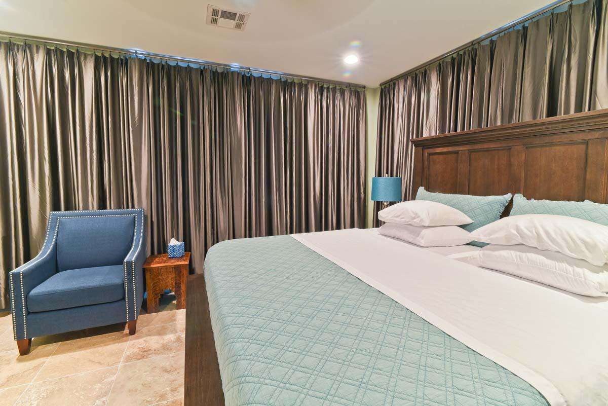 Master bedroom black out curtains in all bedrooms