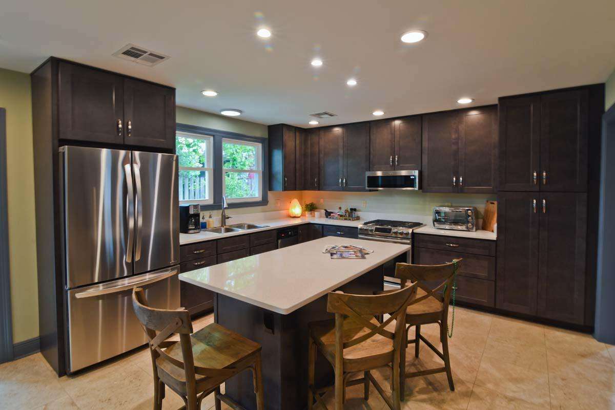 Breakfast bar