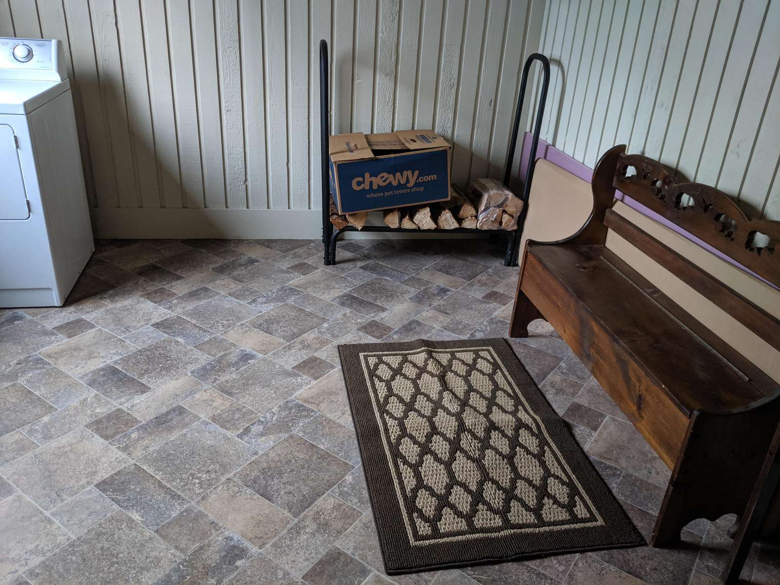 mudroom, looking in