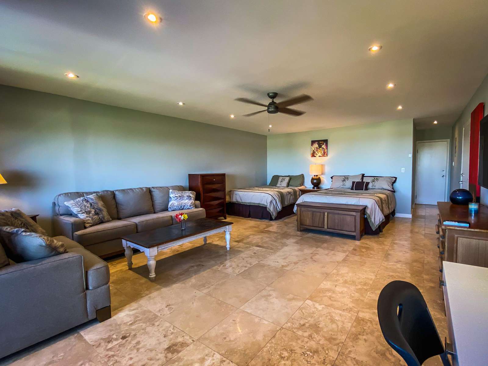 Gorgeous flooring.