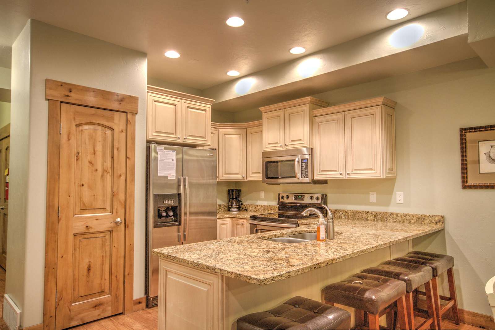Fully-stocked Kitchen