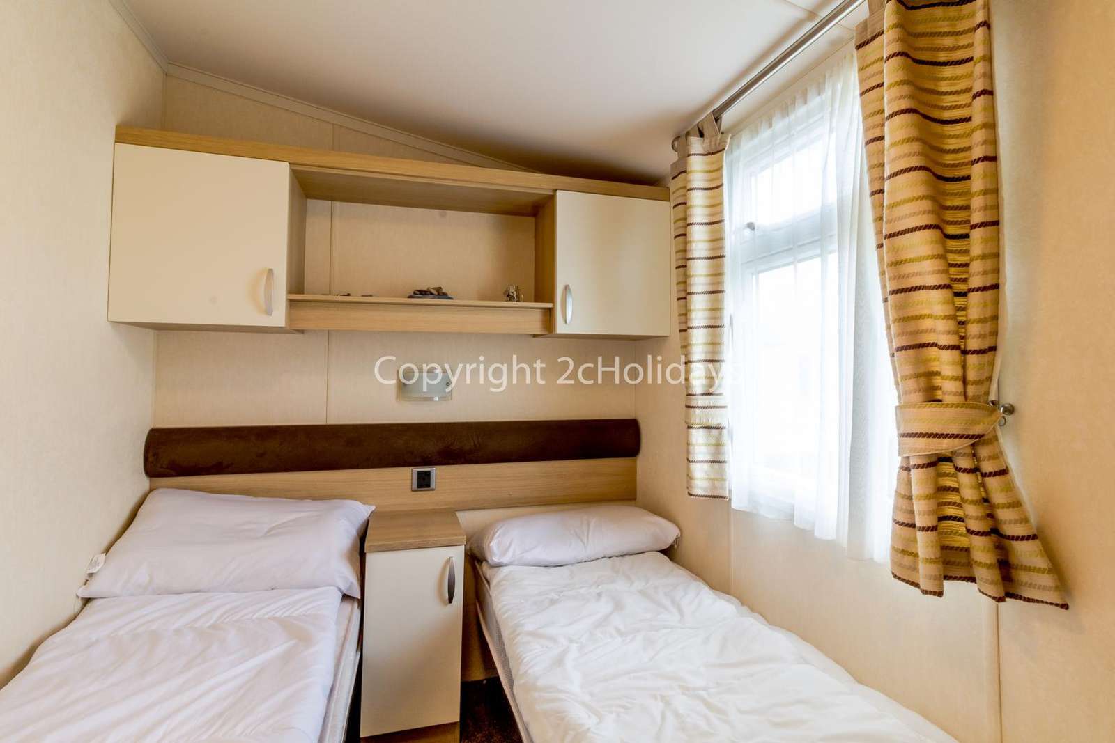 Cosy twin bedroom ideal for families!