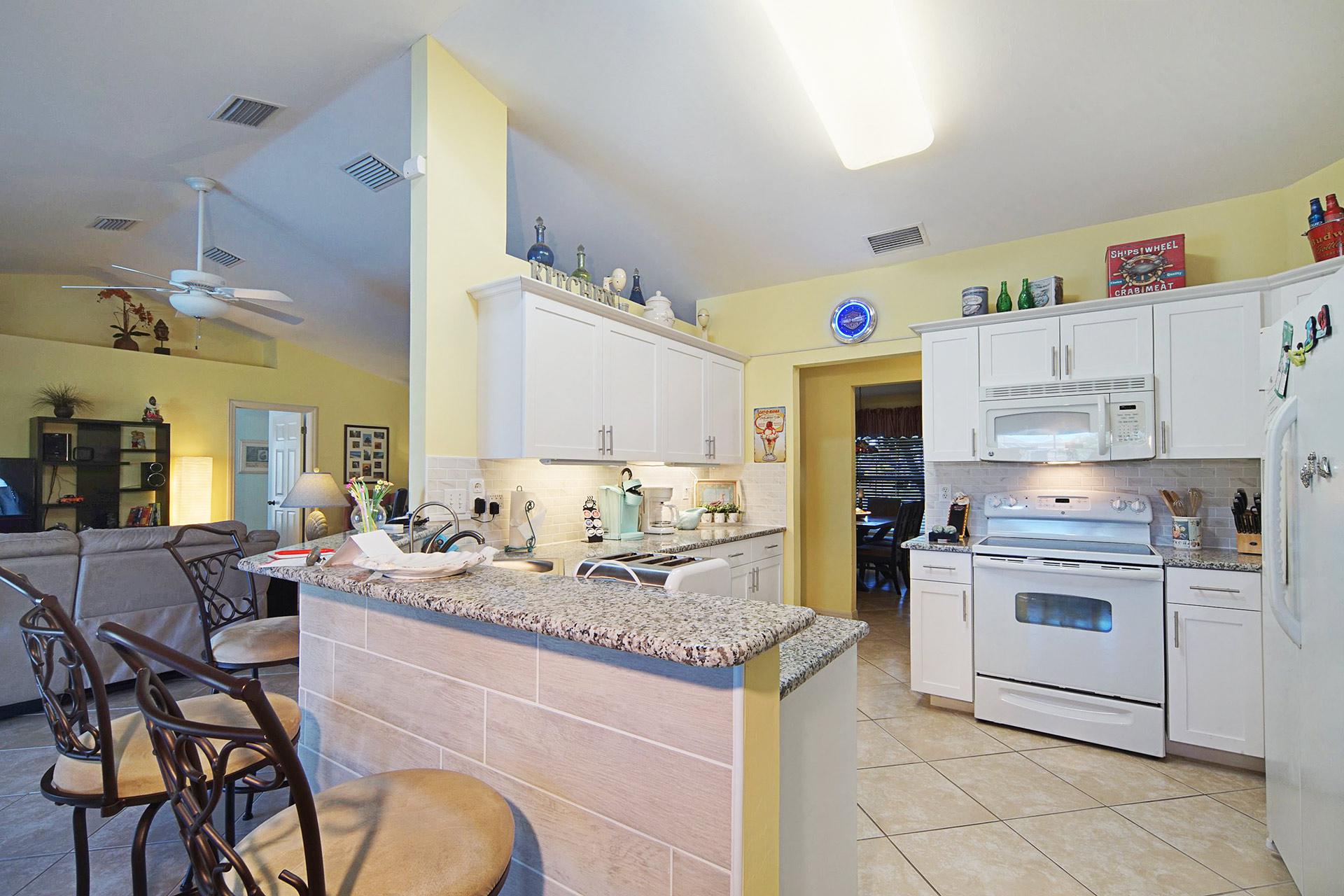 Wischis Florida Home - Vacation Rentals Cape Coral I Property Management I Real Estate