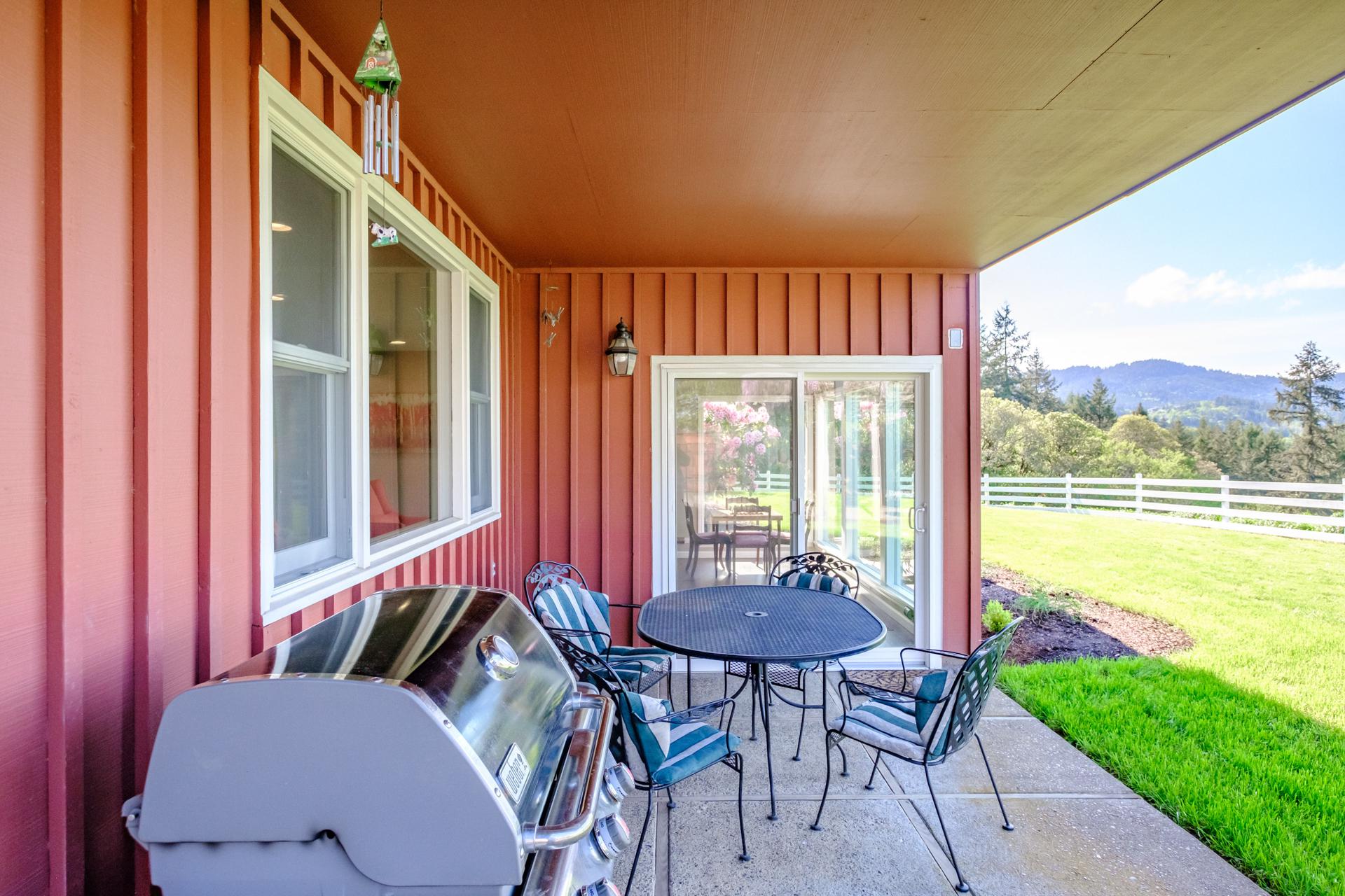 Gas grill - supplies and clean tools provided.