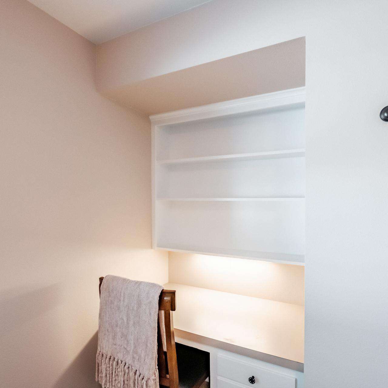 Bedroom 2 - computer desk areas with table light.