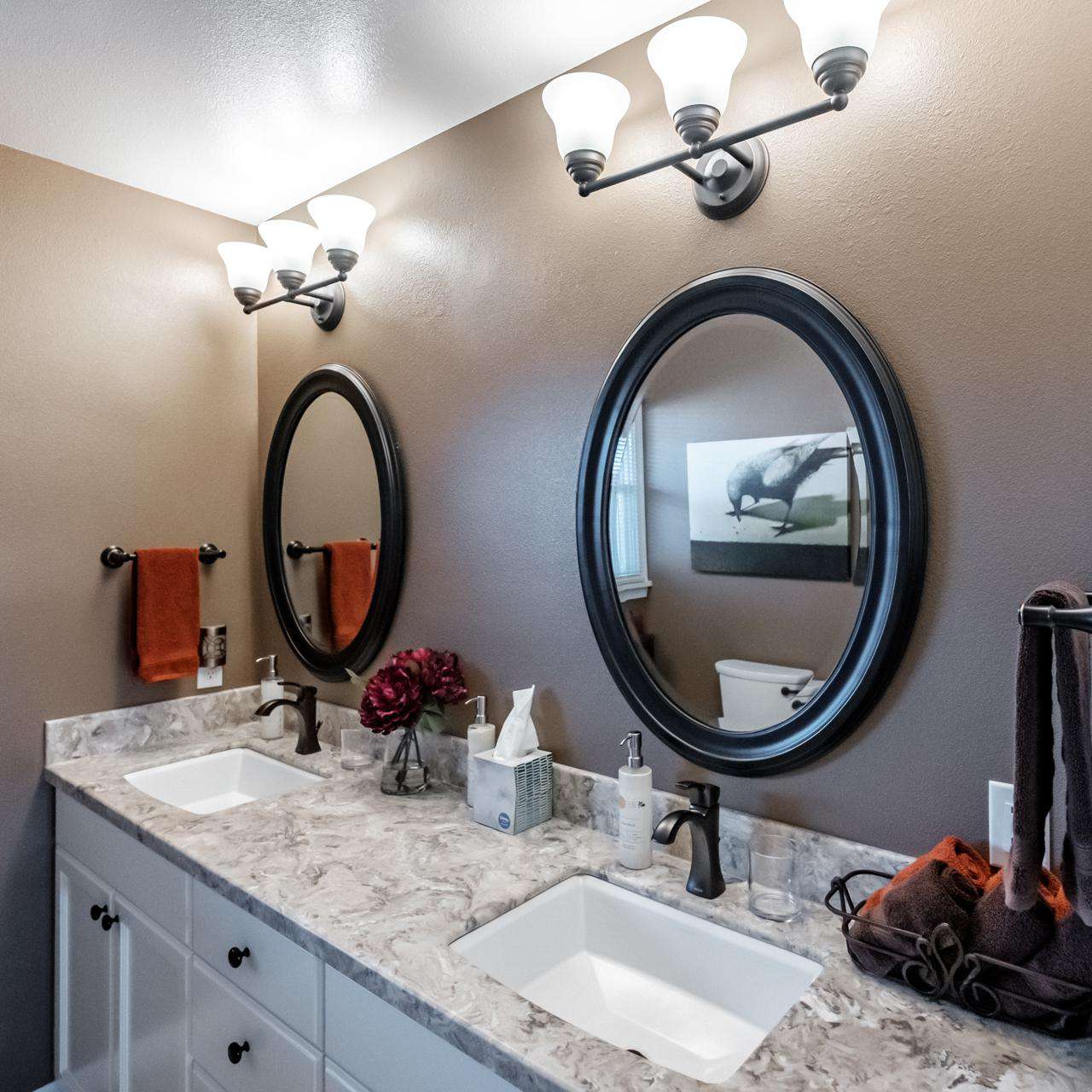 Spacious Hall Bathroom - Double sinks
